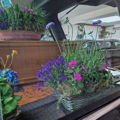 Funeral Hearse Planted Wreath Baskets