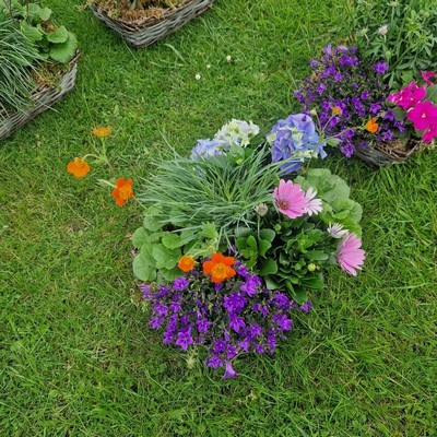 Funeral Hearse Planted Wreath Baskets