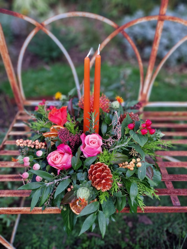 Folkington Table Arrangement