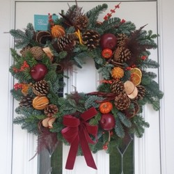 Sugar & Spice Door Wreath