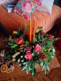 Folkington Table Arrangement