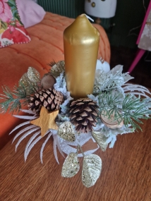 Gold Star Faux Arrangement